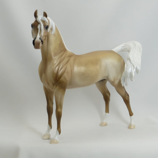 DAS DUTCHMAN - OOAK Pearly Golden Palomino Arabian 5/15