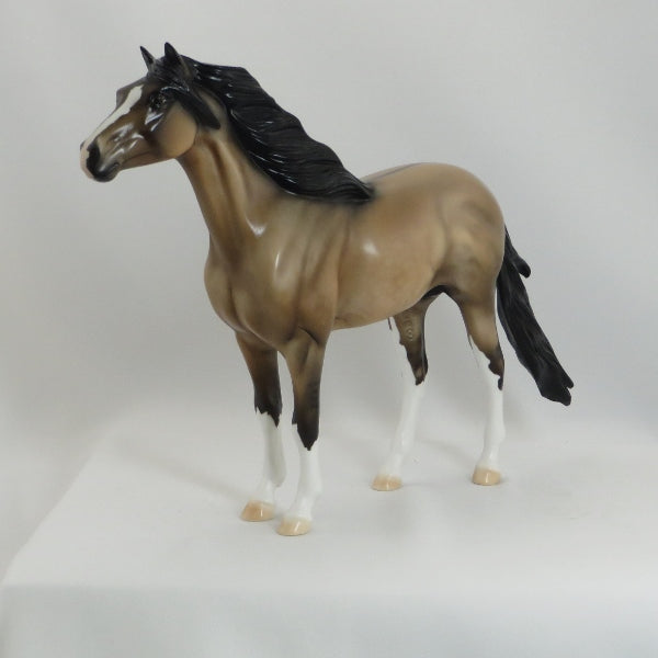 NADIE WISE - Buckskin Dun Mustang Model Horse - LE5 - 5/15
