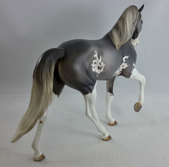 FREEDOM - Gray Pinto Tennessee Walker Model Horse