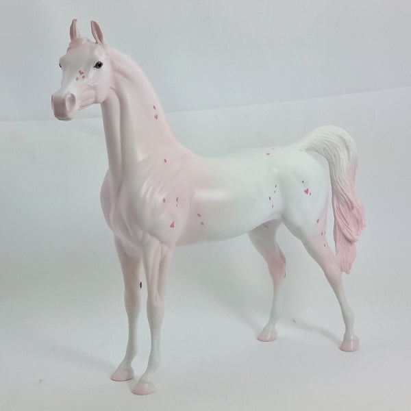 STRAWBERRY SHORTCAKE - Arabian Model Horse Deco Heart - 1/15