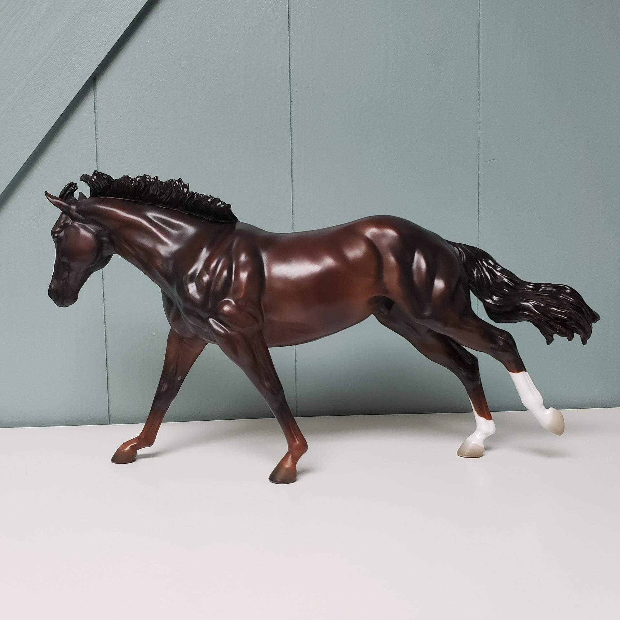 Red Hot Color - LE-20 SHCF Guest Horse Portrait Run - Dark Chestnut Running Stock Horse By Jess Hamill- SHCF24