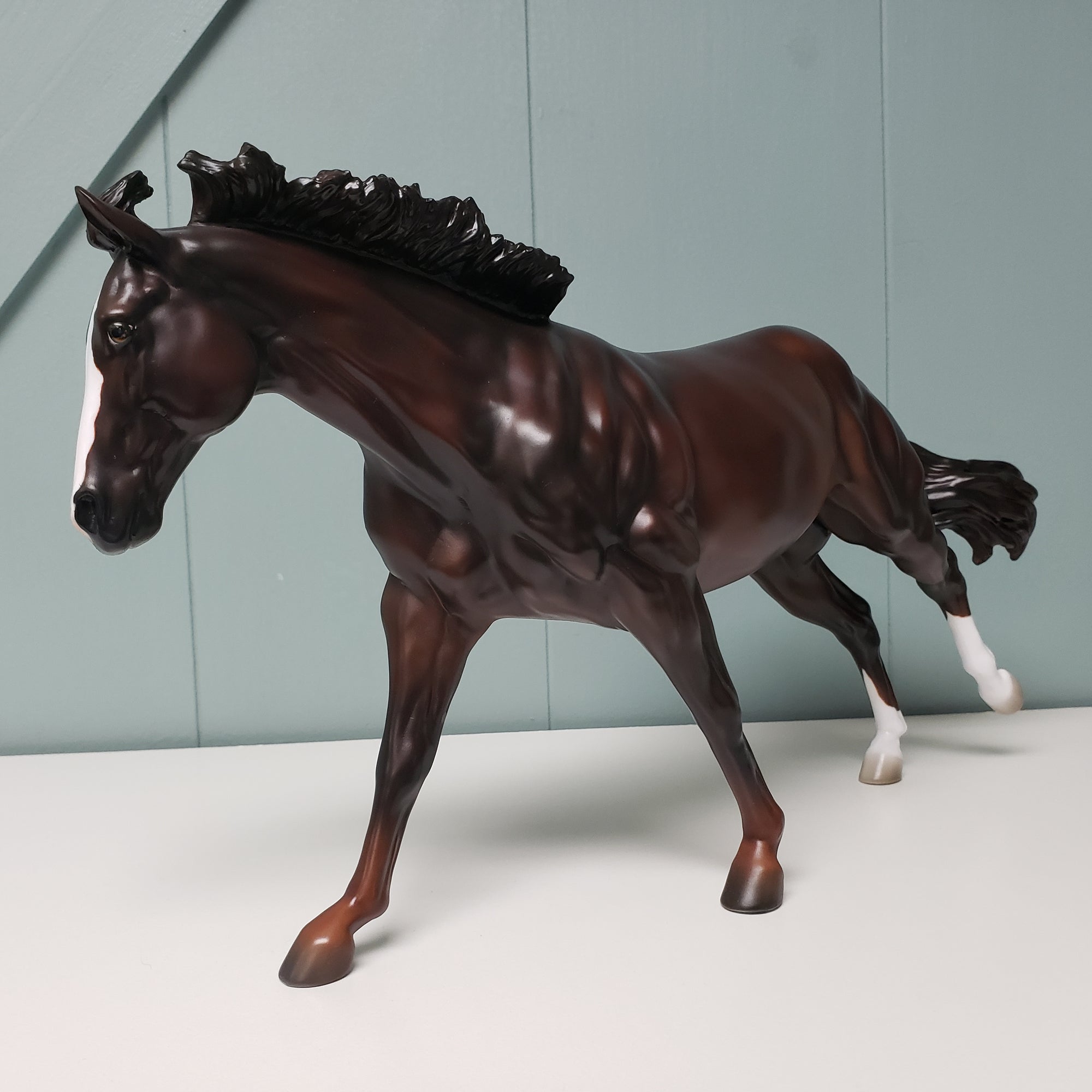 Red Hot Color - LE-20 SHCF Guest Horse Portrait Run - Dark Chestnut Running Stock Horse By Jess Hamill- SHCF24