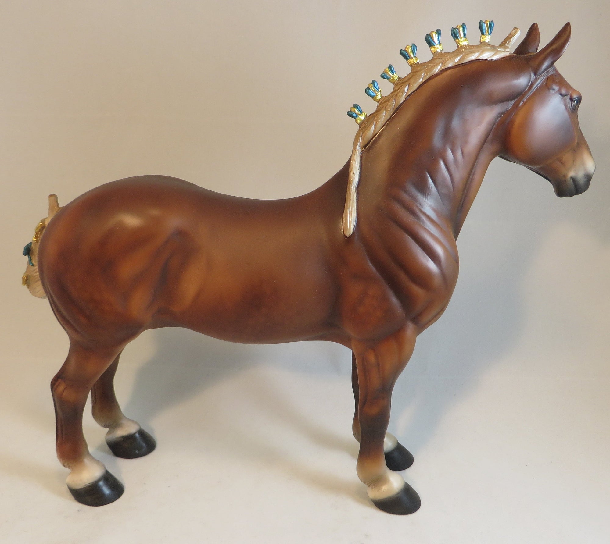 DELCAN - Standing Drafter Horse with Bows on Tail & Bobs on Mane
