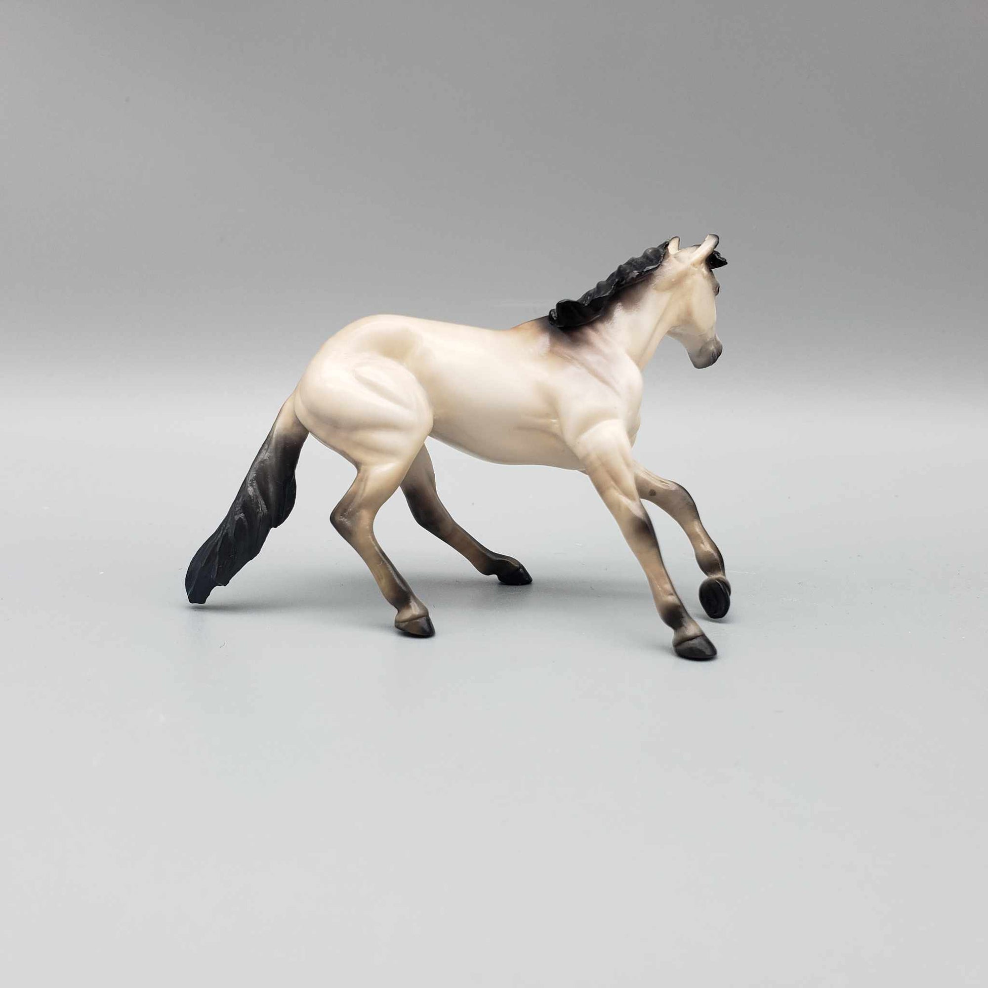 Gulliver's Travels Grab Bag Chip - 30 pcs 10 Assorted Styles of Chips By Ellen Robbins Classic Literature Series 2024 CL24