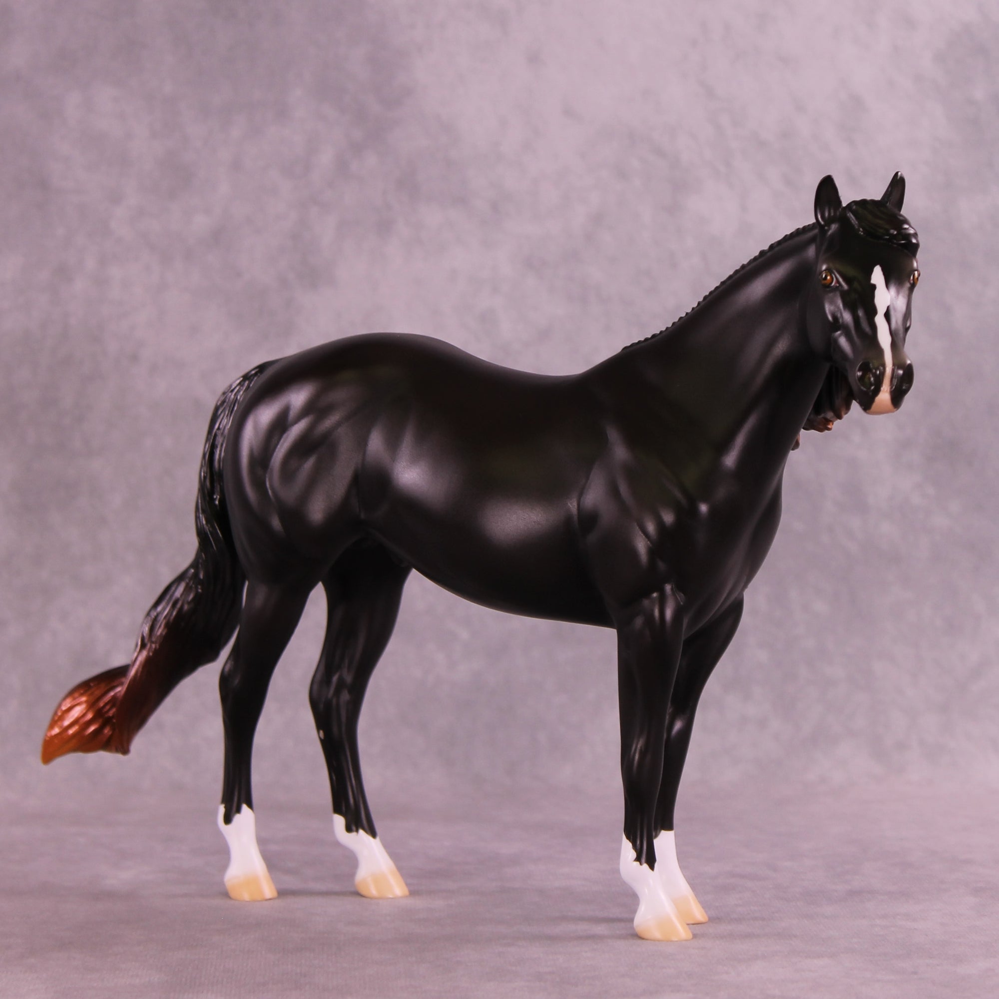 Leontes LE-15 FCM Ideal Stock Horse by Ellen Robbins CL25