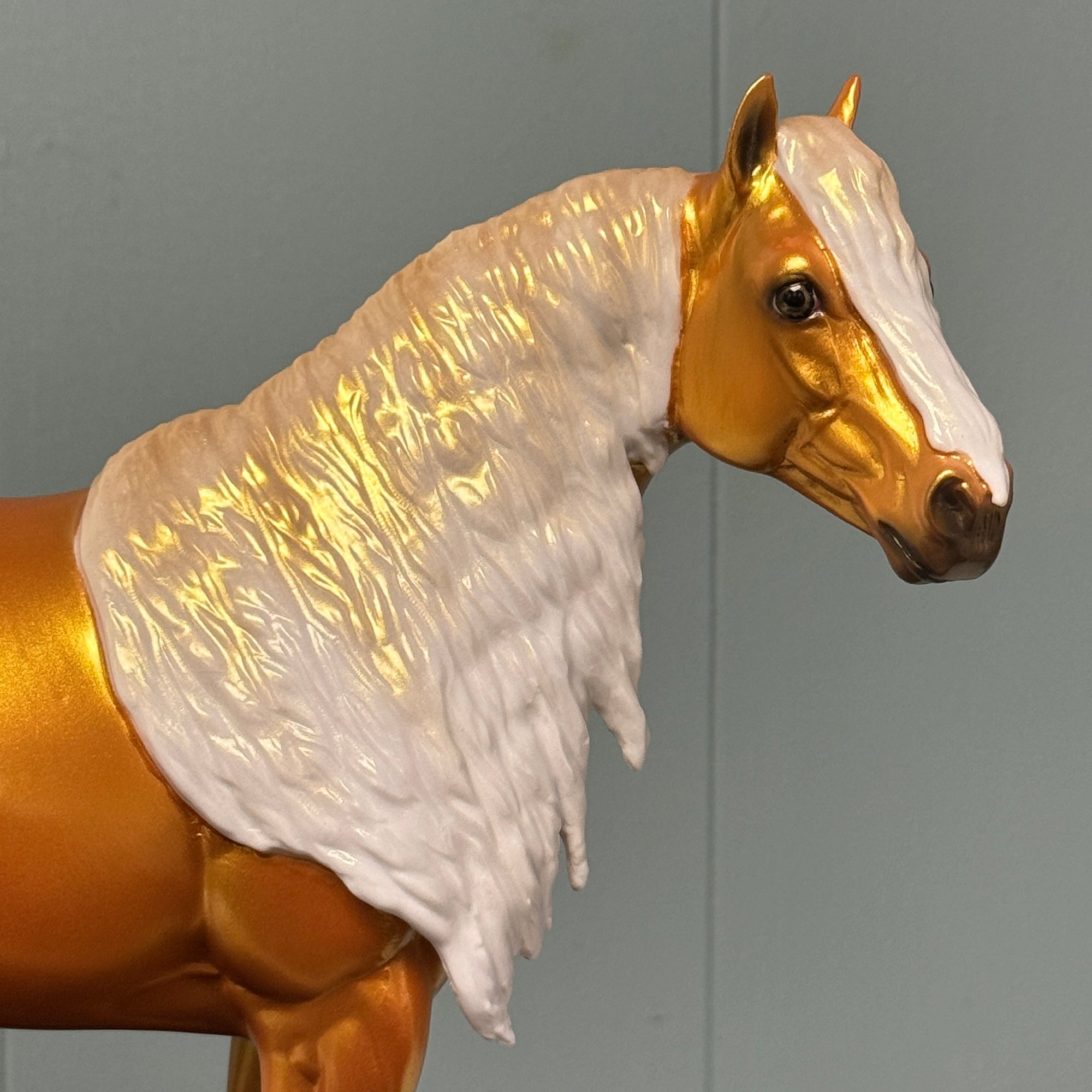 Oscar LE-6 Run ART OF THE HORSE 2024 PRIZE MODEL Gold Deco ISH On Wood Base with Award Plate By Jess Hamill & Ellen Robbins - EQ24