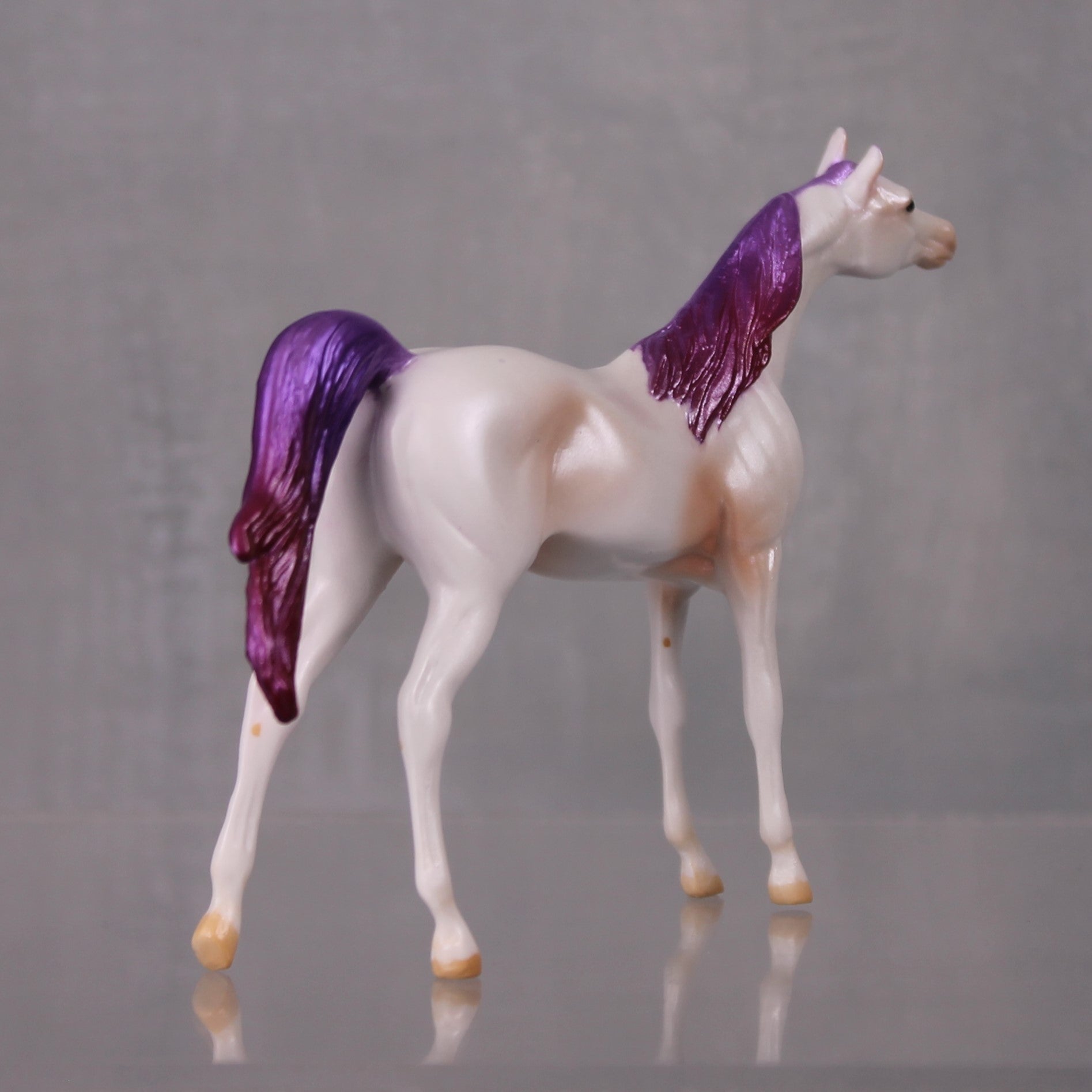 Lo Ri OOAK Pearl Series - Pearl and Purple Arabian Chip By Jamie Adamson