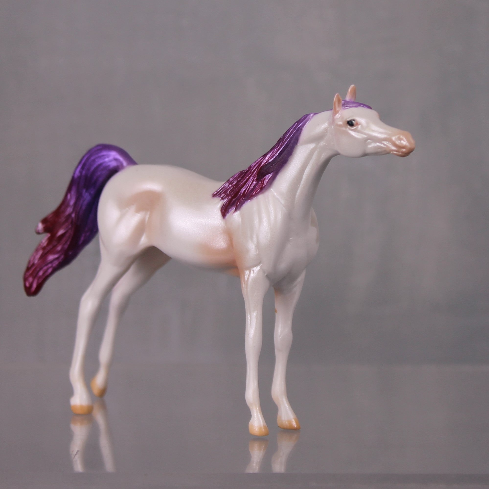 Lo Ri OOAK Pearl Series - Pearl and Purple Arabian Chip By Jamie Adamson