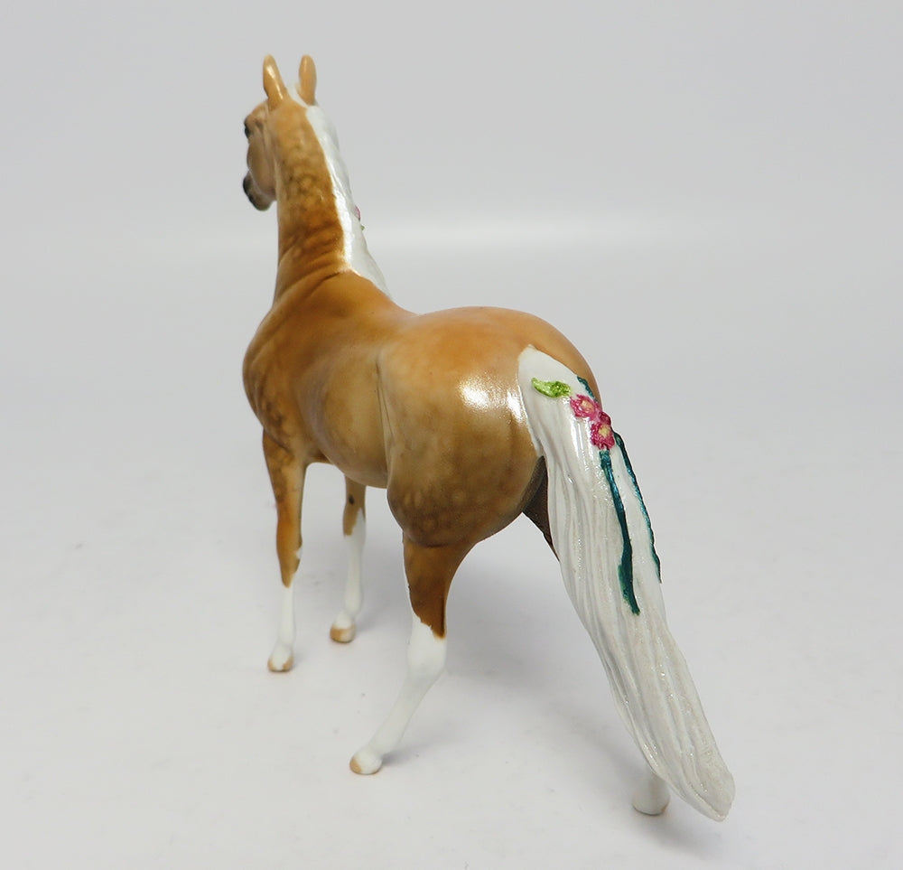 AMERICA-OOAK DAPPLE PALOMINO ANDALUSIAN CHIP EQ 2017