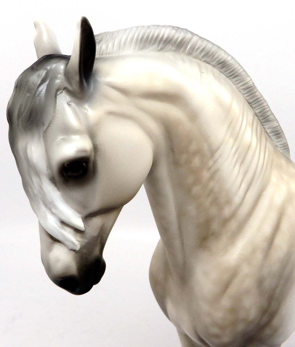BANAN-OOAK LIGHT DAPPLE GREY ROACHED MANE ANDALUSIAN MODEL HORSE BY SHERYL LEISURE 3/9