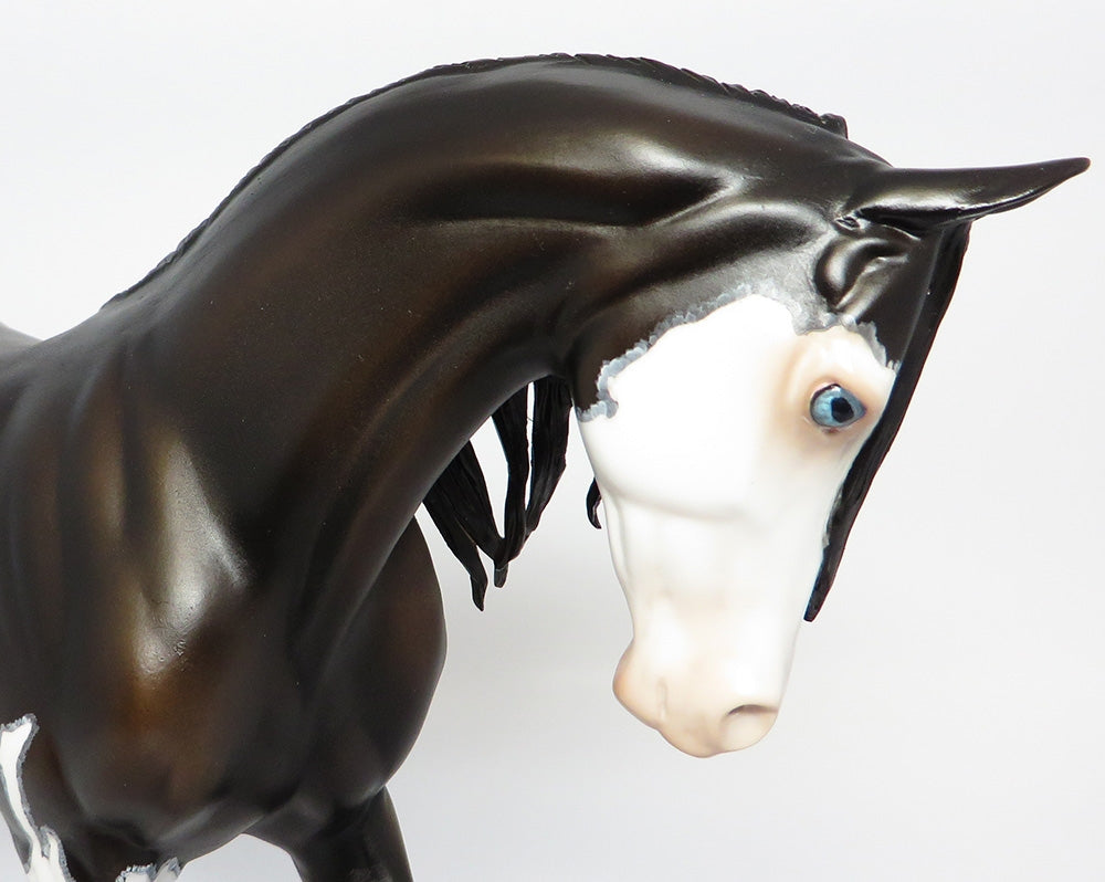 BARACUDA-OOAK BAY PINTO WITH MAPPING THOROUGHBRED MODEL HORSE WHS 2017