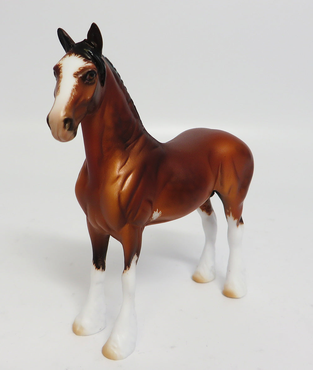 BEANS~OOAK ETCHED CLYDESDALE DRAFTER CHIPS MODEL HORSE BY CARRIE KELLER EQ 2017