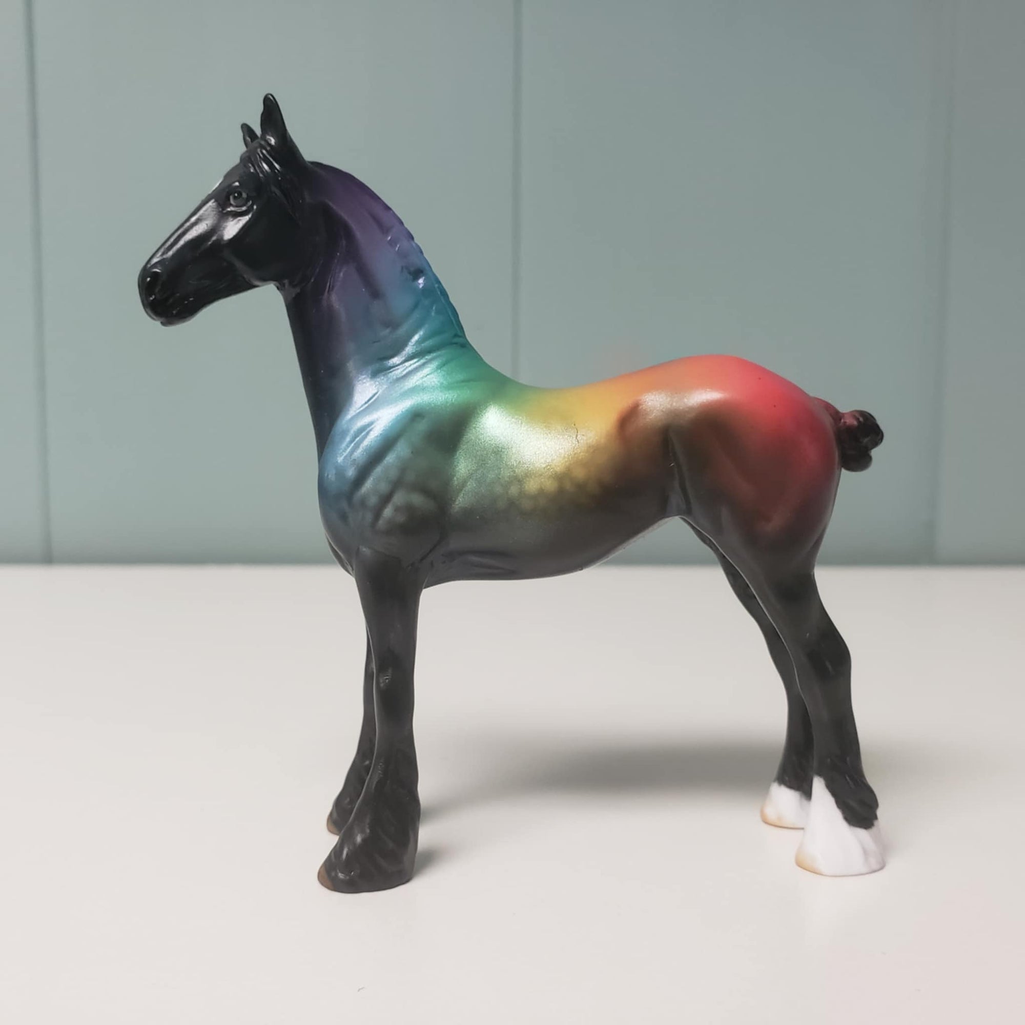 Between Those Ears Run LE-10 Rainbow to Monochrome Deco Series Various Chips By Jess Hamill EQ24 Based on AotH Entry From Morgan Hoffman