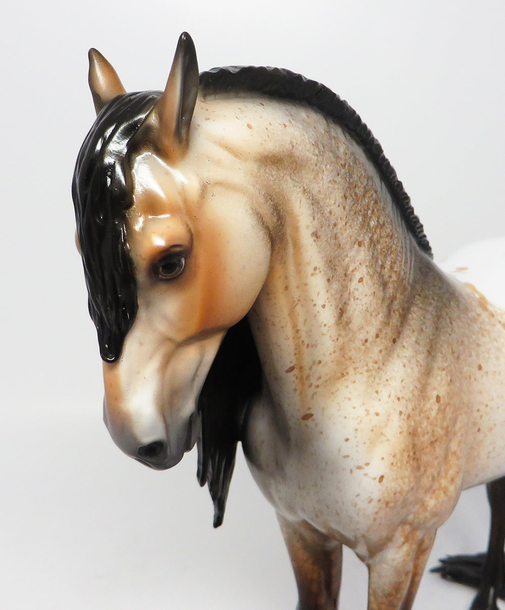 CHESAPEAKE-LE-5-PUDDLE TAIL ANDALUSIAN MODEL HORSE EQ 2017