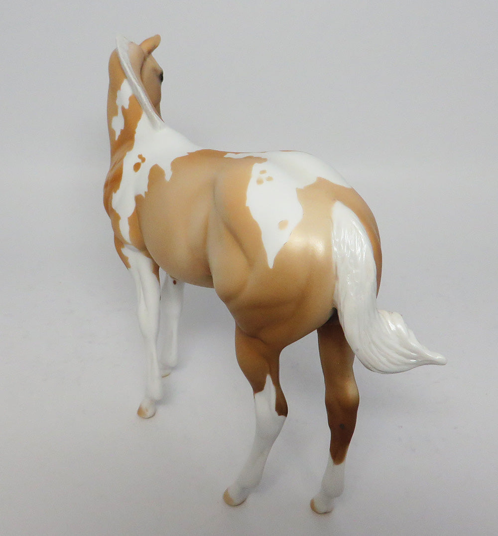 COTTON TAIL-LE-2 PALAMINO PINTO COLT MODEL HORSE 5/1 COLT