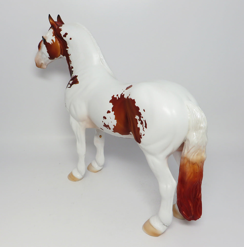 GAMBINO~OOAK CHETNUT PINTO BRAIDED MANE AND TAIL STANDING DRAFTER EQ 2017