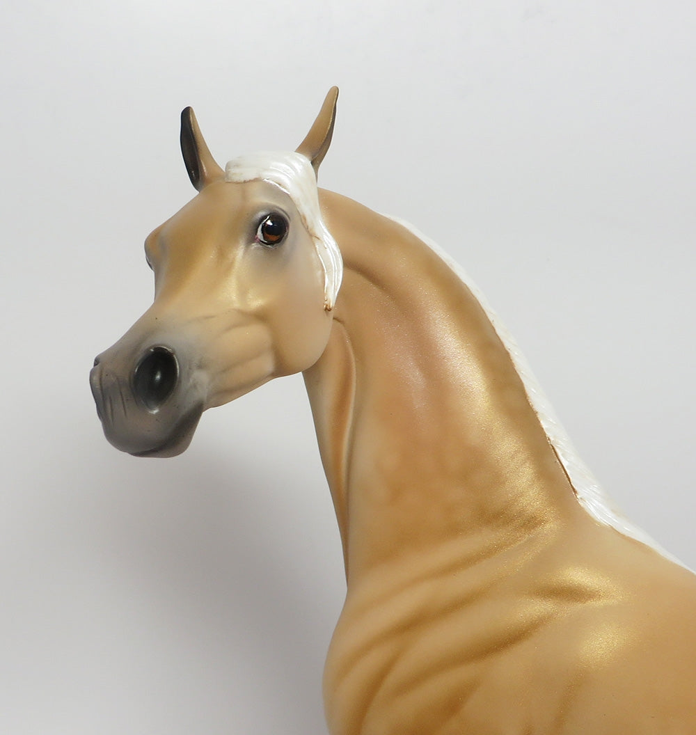 GOLDEN MIST-OOAK CUSTOM DAPPLE PALOMINO ARABIAN WHS 2017