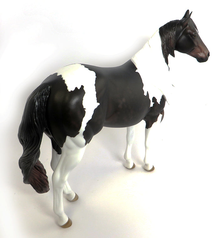 HEALY-OOAK LIVER CHESTNUT PAINT ISH MODEL HORSE BY KEIM 2/5