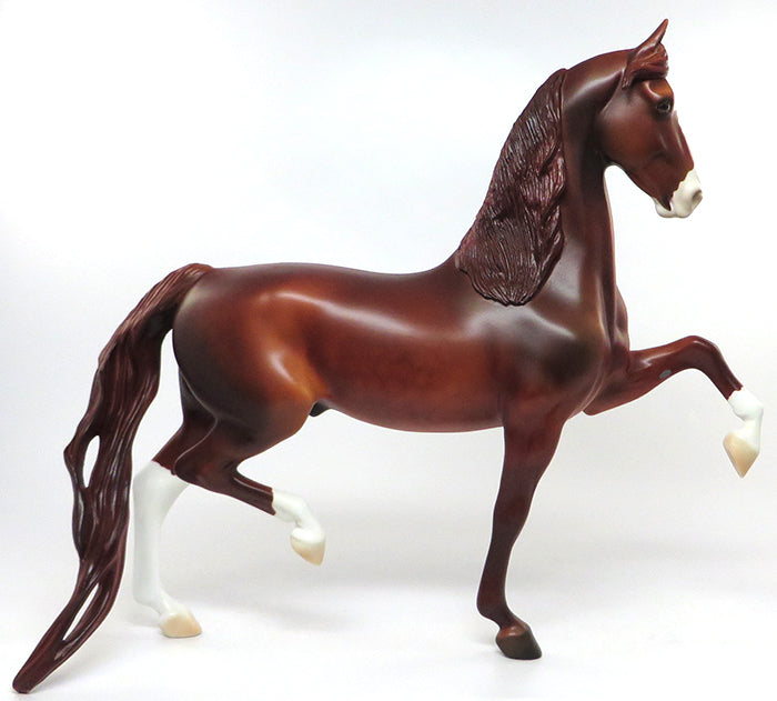 DURAMAX-OOAK CHESTNUT SADDLEBRED MODEL HORSE 6/9