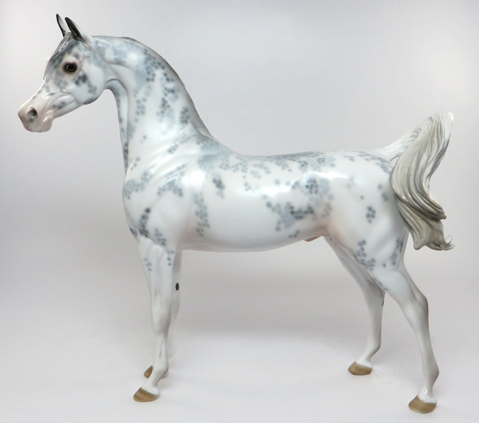 vino arabian model horse