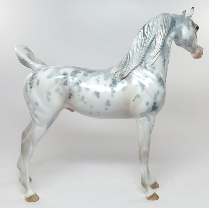 VINO-OOAK SABINO ARABIAN MODEL HORSE 6/9