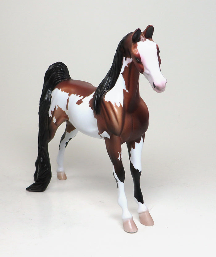 CHARLESTON - LIMITED EDITION BAY PAINT PEBBLES SADDLEBRED MODEL HORSE - LE12 - 1/18