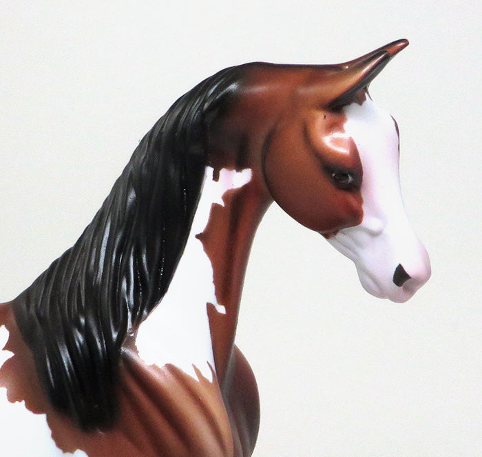 CHARLESTON - LIMITED EDITION BAY PAINT PEBBLES SADDLEBRED MODEL HORSE - LE12 - 1/18