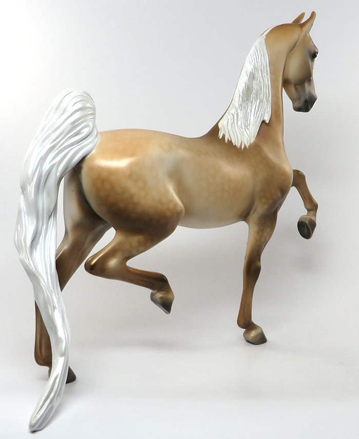 GRAND SLAM BOY-OOAK PALOMINO SADDLEBRED MODEL HORSE 6/30