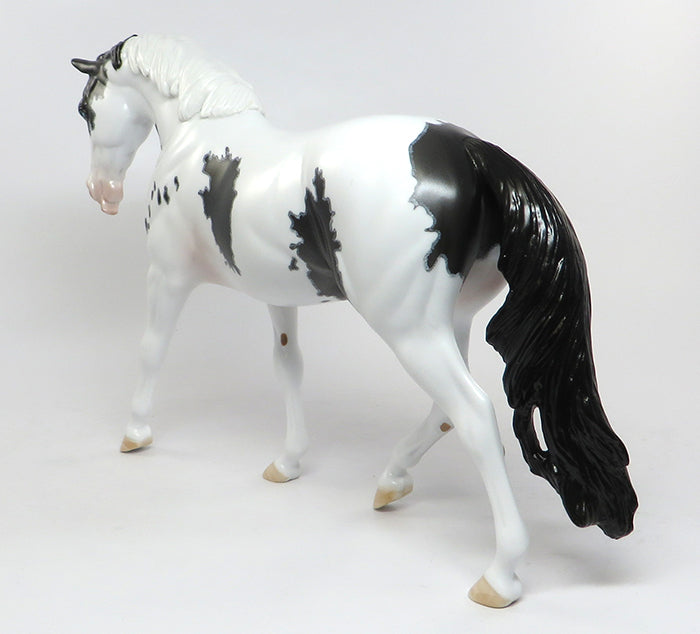 BLAK MAJIK-OOAK BLACK AND WHITE PAINT PONY MODEL HORSE 7/7