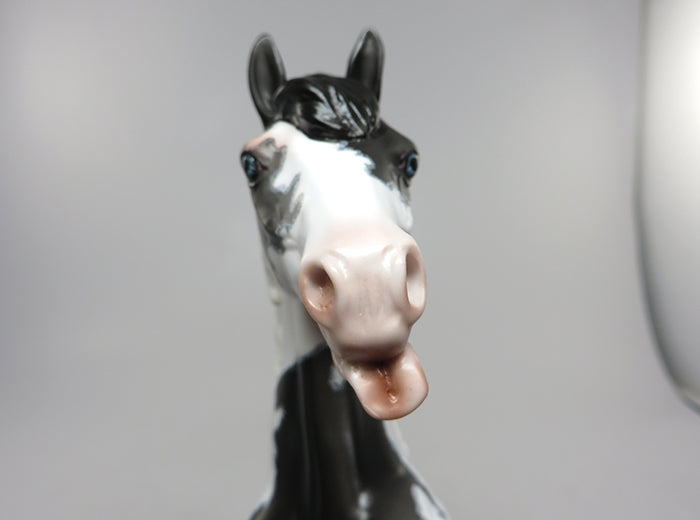 BLAK MAJIK-OOAK BLACK AND WHITE PAINT PONY MODEL HORSE 7/7