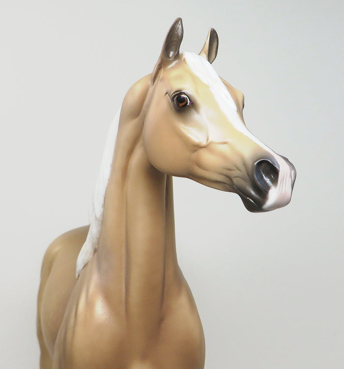 PALOMINO MODEL HORSE
