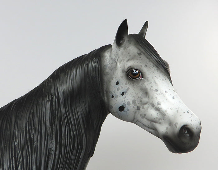 ACE-LOUD LEOPARD APPALOOSA ISH MARE MODEL HORSE 7/8
