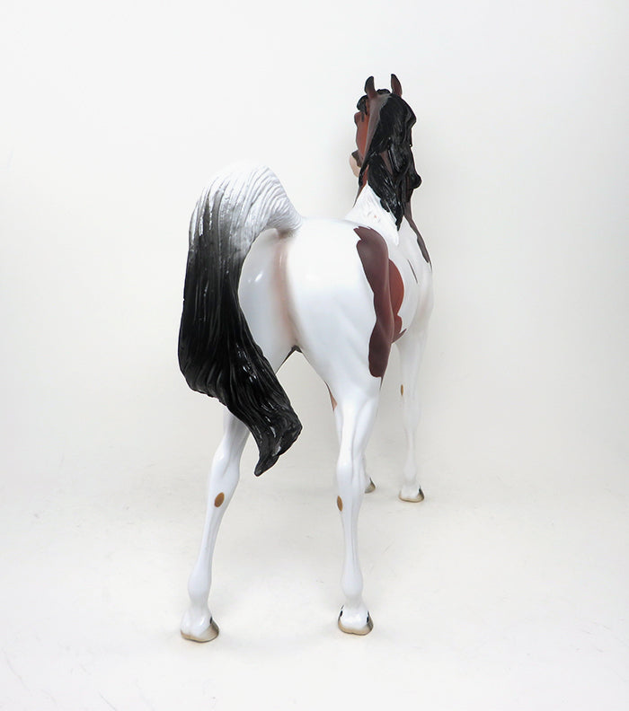 SHINE DOWN - OOAK BAY PAINT ARABIAN MODEL HORSE - 1/18