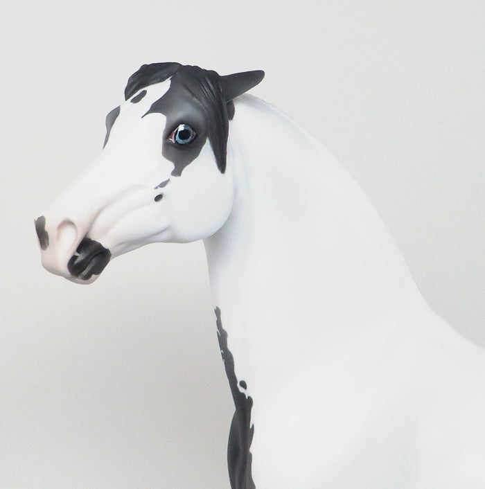 JUKEBOX JUNKIE - OOAK-BLACK PAINT MORGAN MODEL HORSE - 1/15