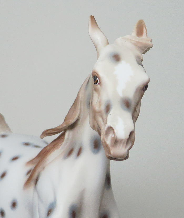 PUDDLE OF MUD - LIGHT CHESTNUT APPALOOSA YEARLING MODEL HORSE - 1/18