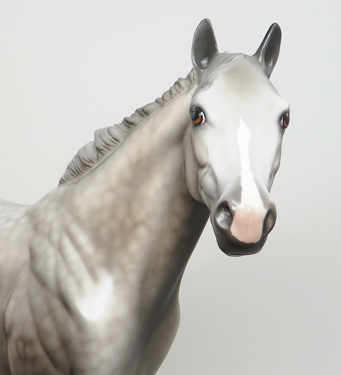 PEARL JAM - OOAK DAPPLE GREY ISH MODEL HORSE - 1/22