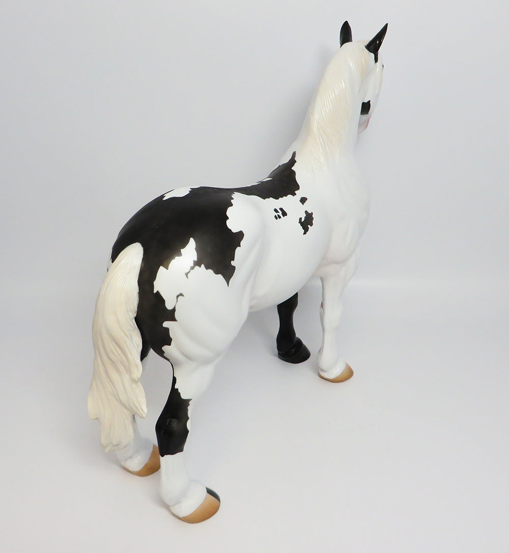 GOOCH~OOAK DAPPLE GREY PINTO STANDING DRAFTER MODEL HORSE 6/2/17