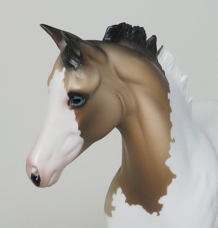 WEANLING MODEL HORSE