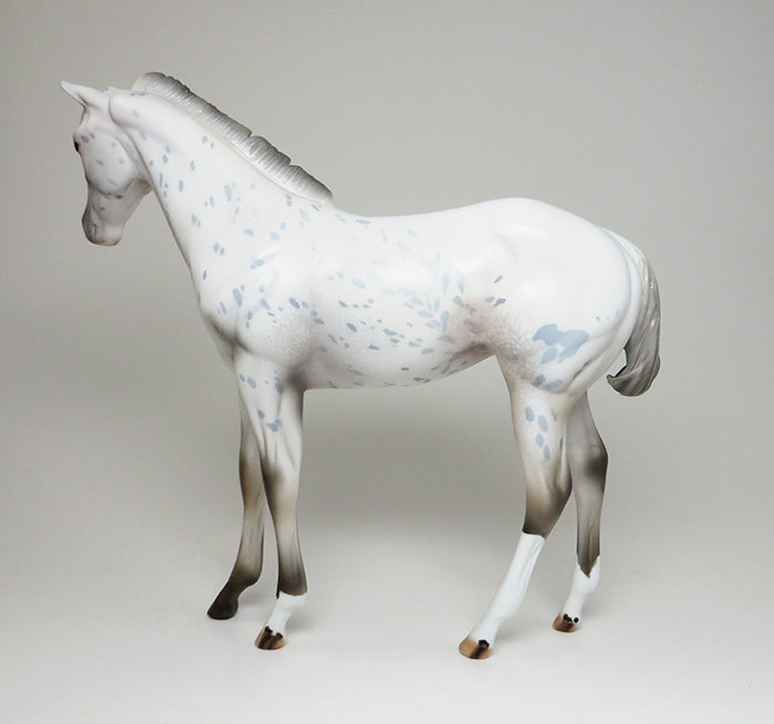 WEANLING MODEL HORSE