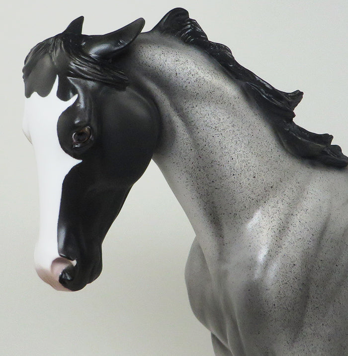 BLUE BAYOU~OOAK-BLUE ROAN PINNED EAR THOROUGHBRED MODEL HORSE 12/16