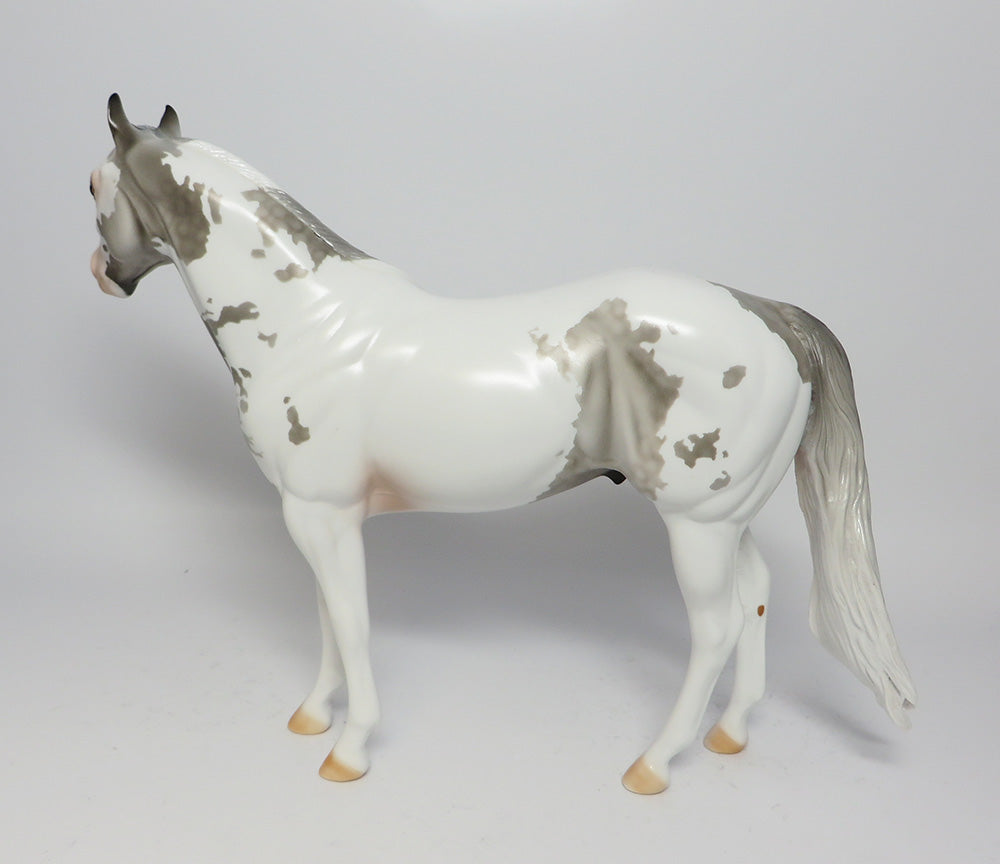 BROKEN BOW-OOAK DAPPLED GREY GHOST PAINT ISH MODEL HORSE BY DAWN QUICK EQ 2017