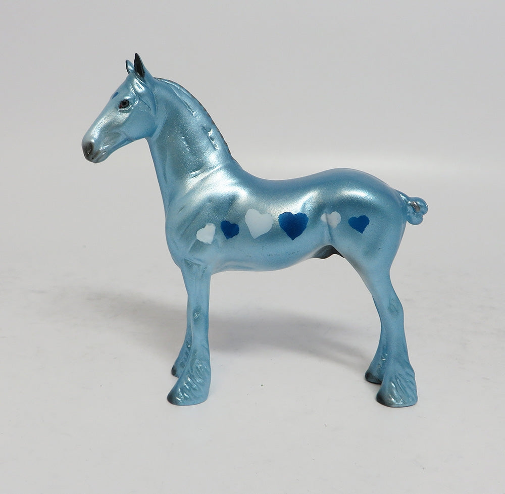 ST. VALENTINE-OOAK BLUE DECORATOR DRAFTER CHIP WITH BLUE AND WHITE HEARTS MODEL HORSE 1-17-18