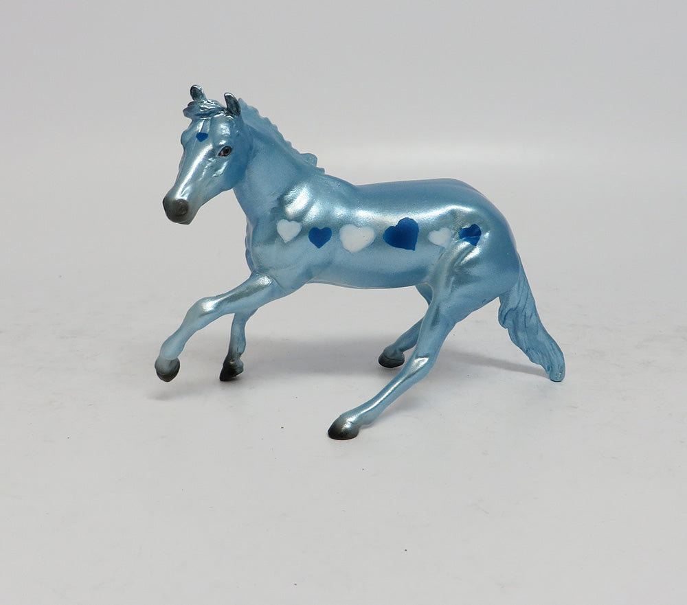 LOVE ME-OOAK BLUE CUTTER CHIP WITH BLUE AMD WHITE HEARTS MODEL HORSE 1-17-18