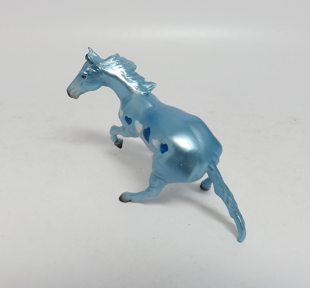 LOVE ME-OOAK BLUE CUTTER CHIP WITH BLUE AMD WHITE HEARTS MODEL HORSE 1-17-18