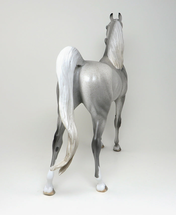 HAPPY HOUR - OOAK FLEABIT ARABIAN MODEL HORSE - 2/3