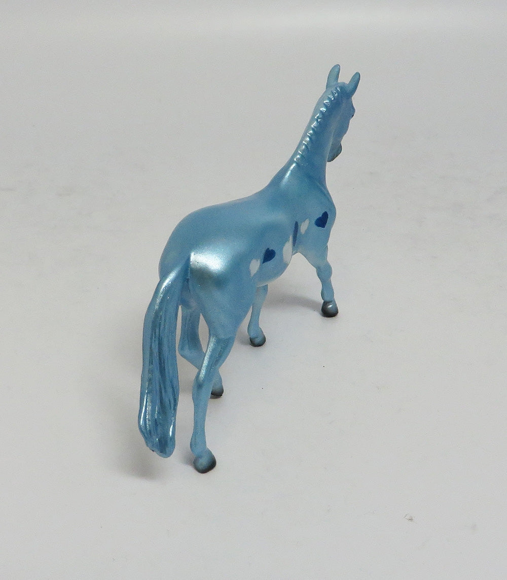 HEARTHROB-OOAK BLUE WARMBLOOD CHIP WITH BLUE AND WHITE HEART MODEL HORSE 1-17-18