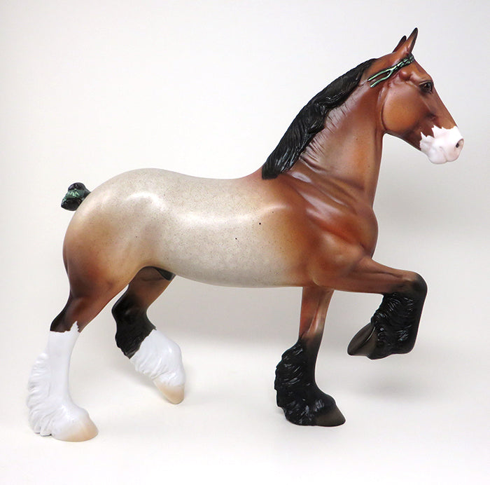 roan trotting drafter