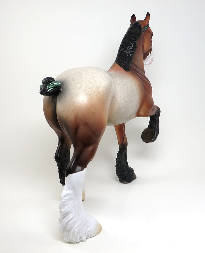 NIKE - OOAK ROAN TROTTING DRAFTER MODEL HORSE - 2/5