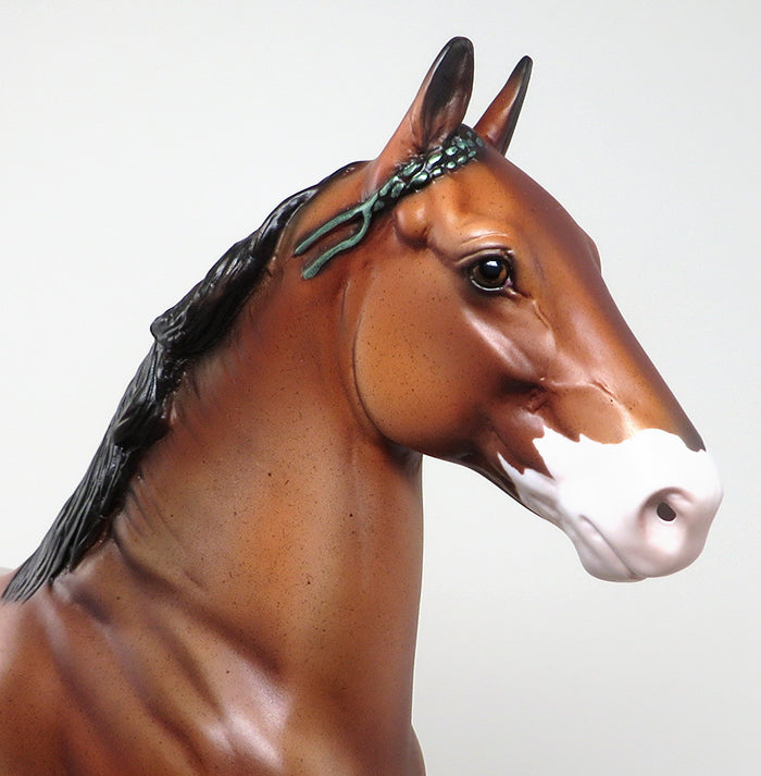 NIKE - OOAK ROAN TROTTING DRAFTER MODEL HORSE - 2/5