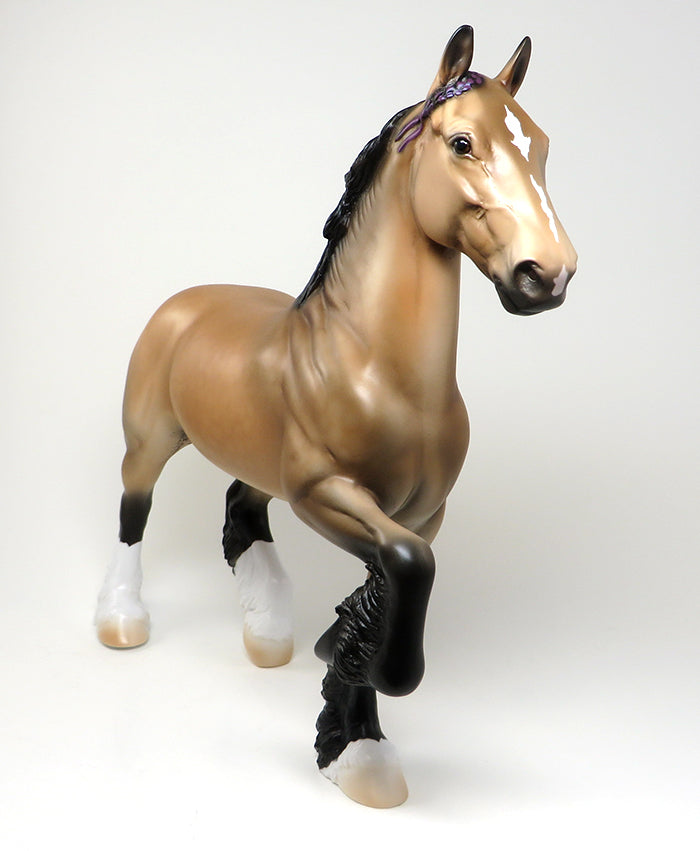 FOSTER - OOAK BUCKSKIN TROTTING DRAFTER MODEL HORSE - 2/5